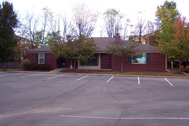 A large empty parking lot

Description automatically generated